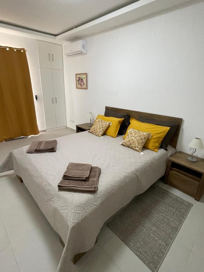 New & Comfortable 7sun Near Sandy St. Paul's Bay