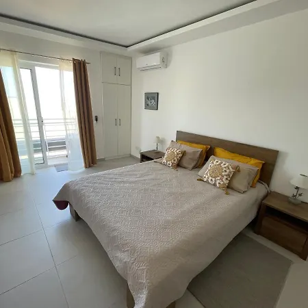 New & Comfortable 7Sun Apartments Near Sandy Beach St. Paul's Bay Exterior photo