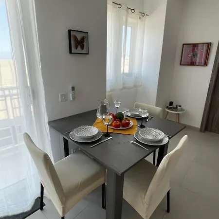 New & Comfortable 7Sun Apartments Near Sandy Beach St. Paul's Bay Exterior photo