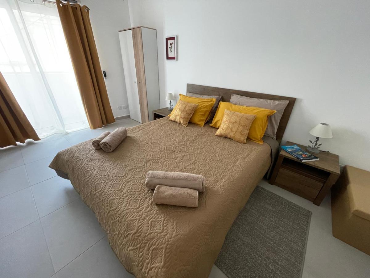 New & Comfortable 7sun Near Sandy Appartamento St. Paul's Bay