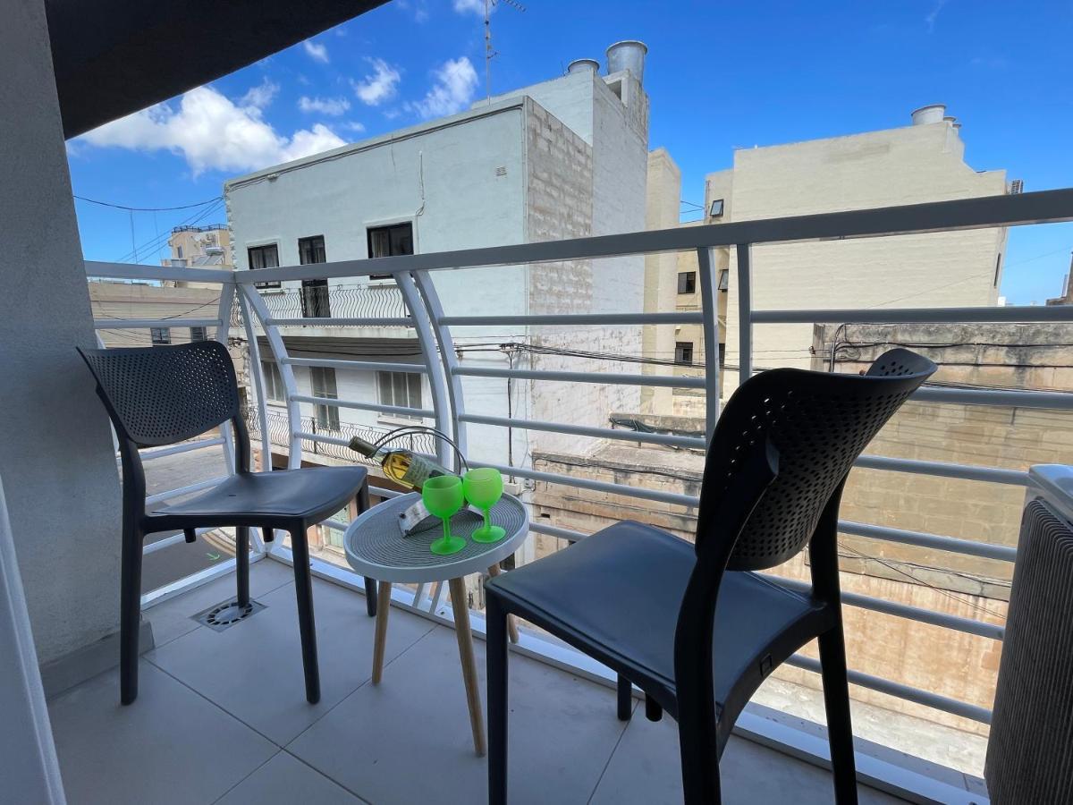 New & Comfortable 7sun Near Sandy St. Paul's Bay